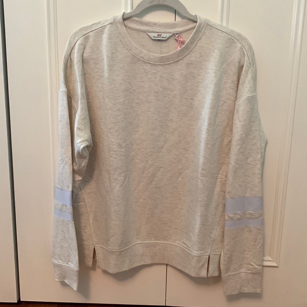 Vineyard vines sweatshirt